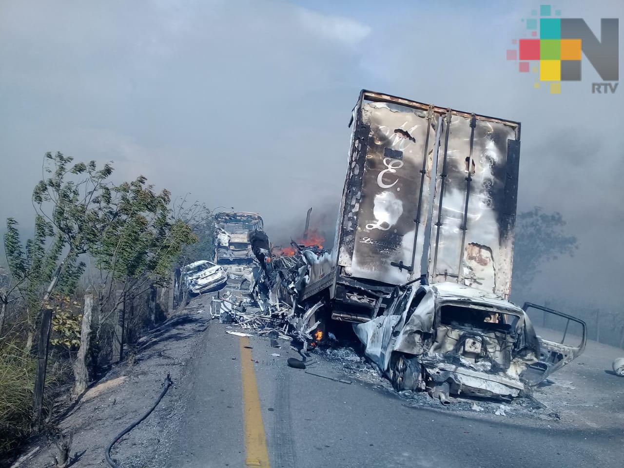 Cuatro lesionados dejó carambola en la carretera Coatzacoalcos-Villahermosa