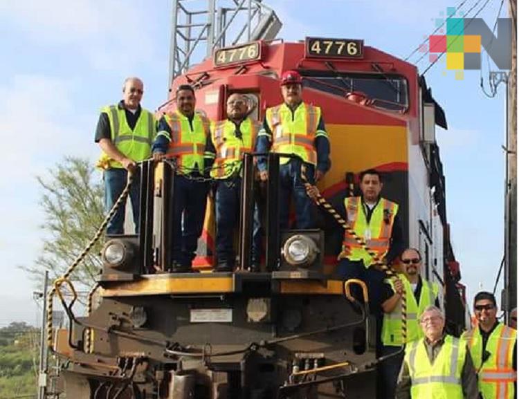 Entra a Estados Unidos el primer tren de carga de ferrocarrileros mexicanos