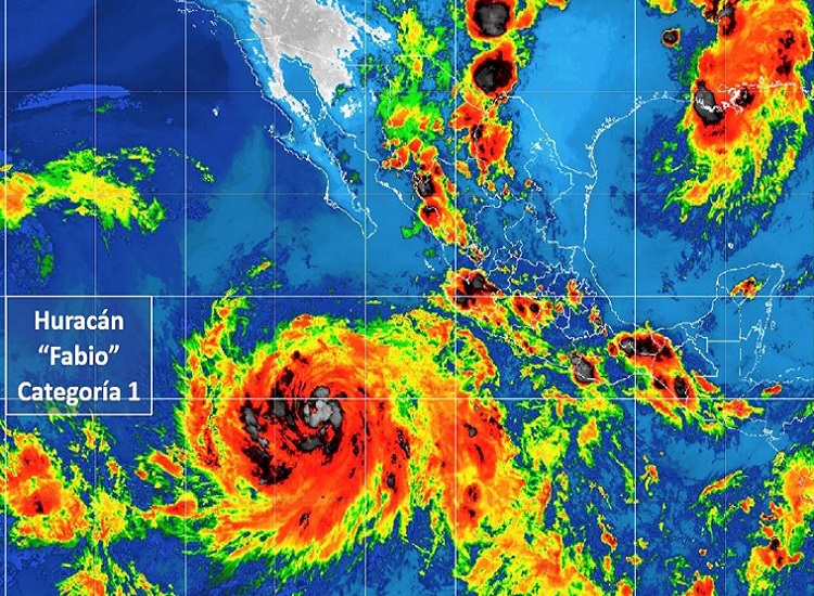 Huracán Fabio categoría 1, se ubica en la Península de Baja California