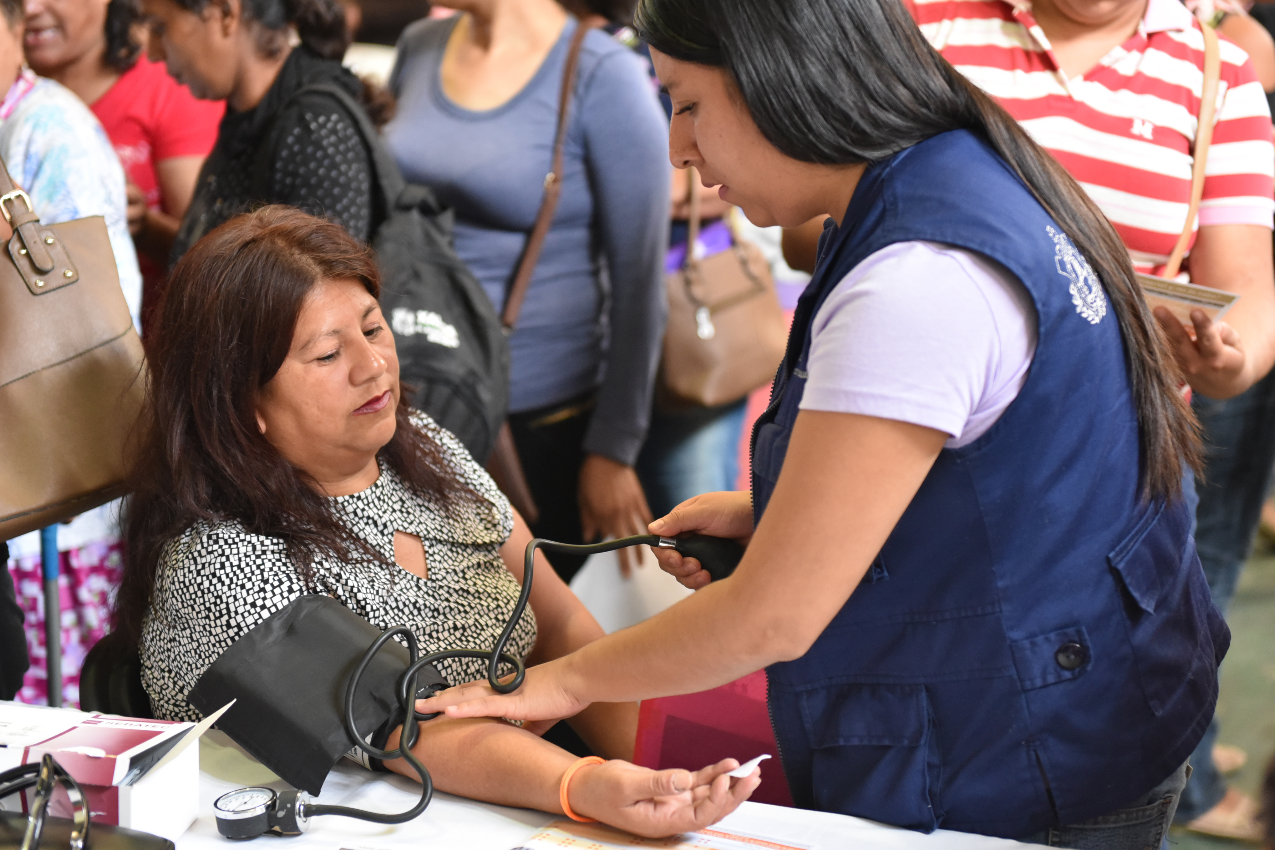 Ayuntamiento de Xalapa realiza Feria de la Salud