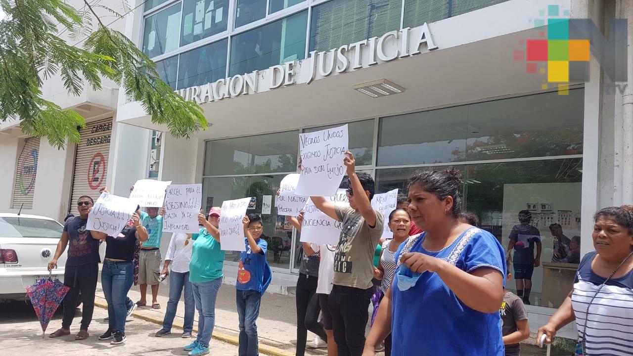 Muerte de comerciante a manos de un menor no debe quedar impune, piden en Coatzacoalcos