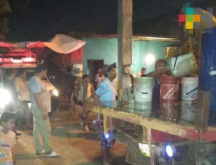 Incendio consume vivienda en ejido Estero del Pantano