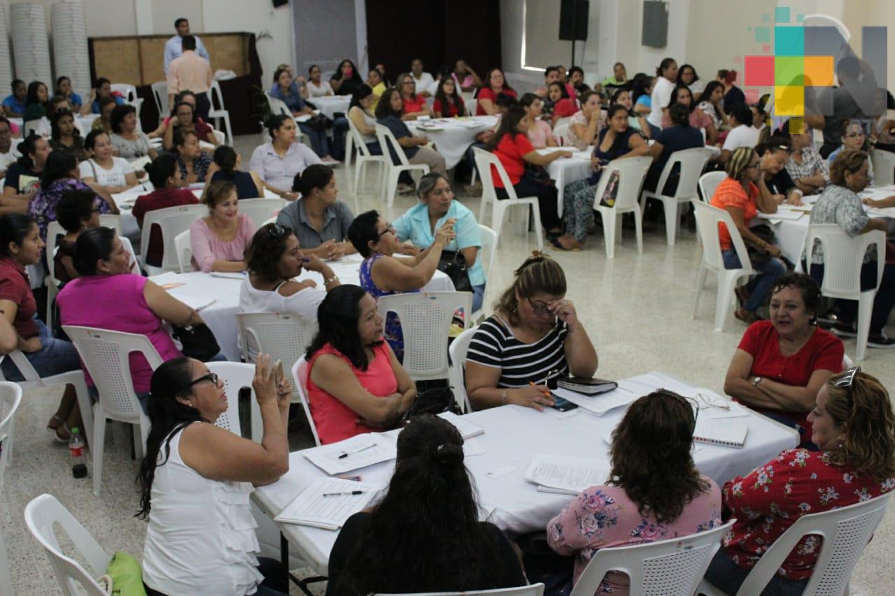 DIF de Coatzacoalcos capacita a asistentes educativas