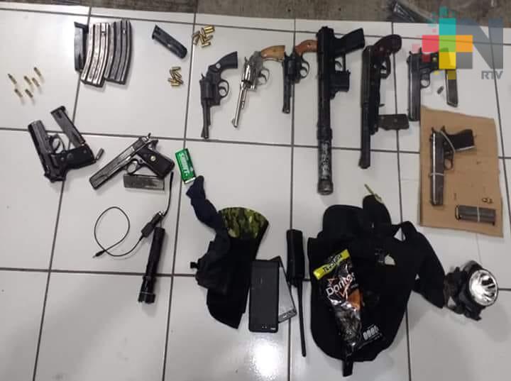 PGR detiene a pareja que portaba armas de fuego sin licencia, en Coatzacoalcos