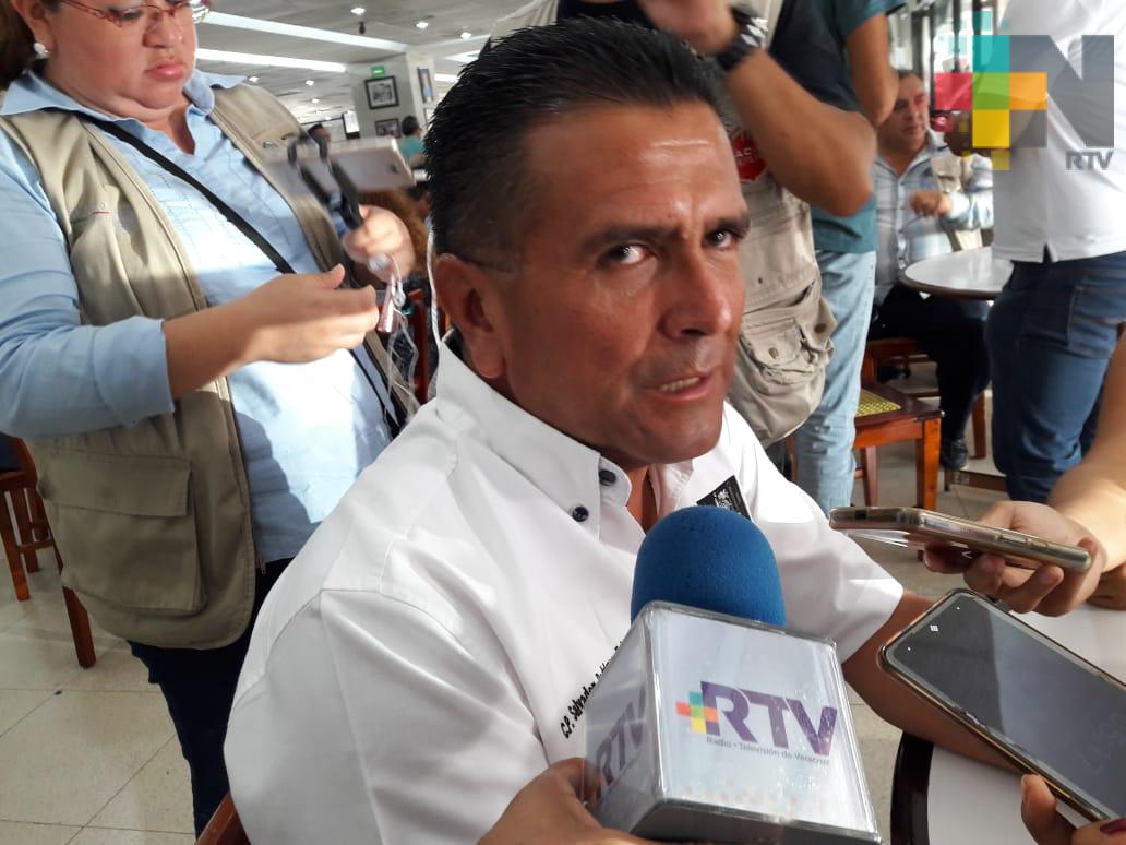 Uber debe trabajar con las mismas normas que rigen a los taxistas del puerto