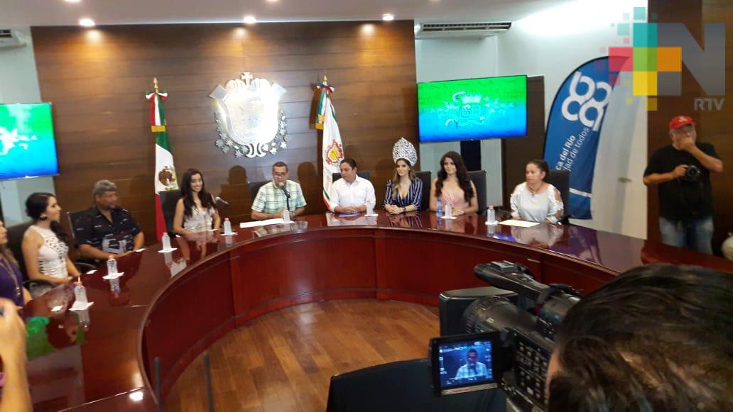 Presentan a la corte real de las fiestas de Santa Ana de Boca del Río