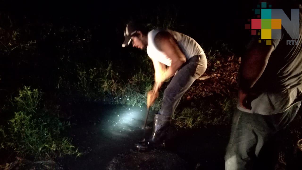 Basura y tierra tapan drenajes de Tierra Blanca