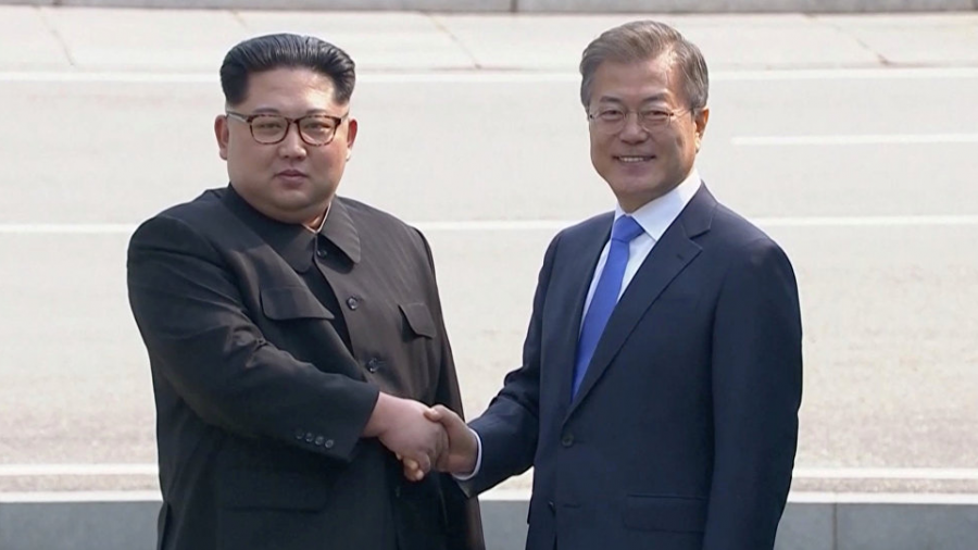 Las dos Coreas normalizan la línea directa de comunicación marítima