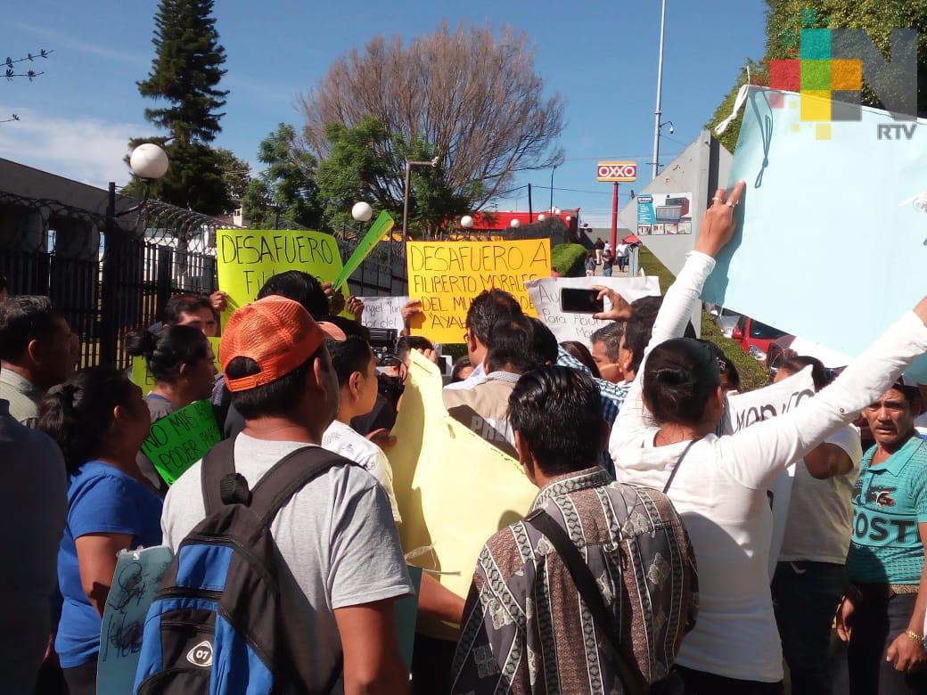 Solicitan habitantes de Ayahualulco desafuero de su alcalde