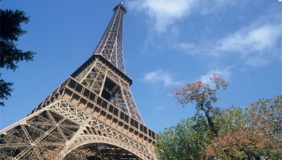 Empleados amenazan con declarar huelga en la Torre Eiffel