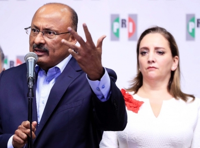 Anuncia René Juárez su renuncia a la presidencia del PRI; pide transformación