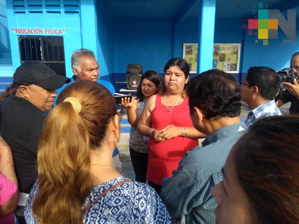 Piden cubrir plazas docentes en la primaria Francisco I. Madero de Coatzacoalcos