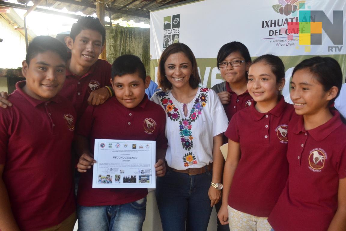 Con la participación de 60 niños, concluyó curso sobre experiencia del café