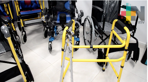 DIF de Tantoyuca entrega beneficios funcionales a personas con discapacidad