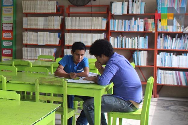Biblioteca rodante en Tuxpan ha obtenido buenos resultados con los niños
