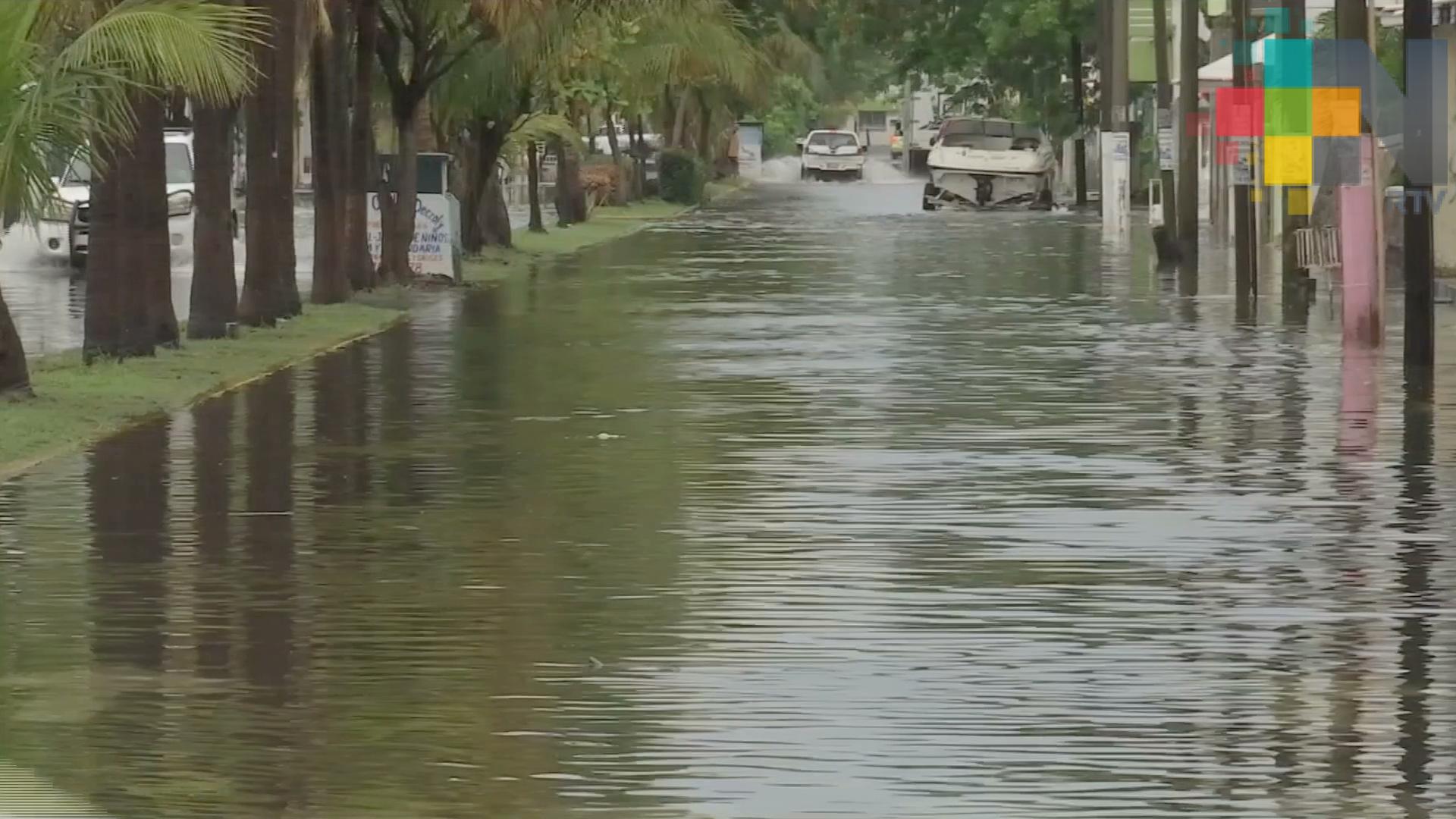 Nivel de agua alcanzó el metro y medio en Boca del Río