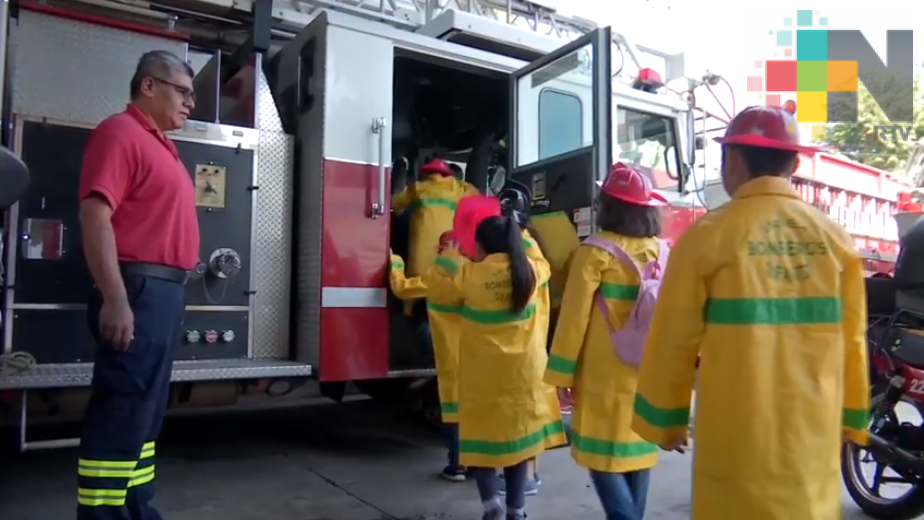 Concluye curso de verano de Bomberos de Xalapa