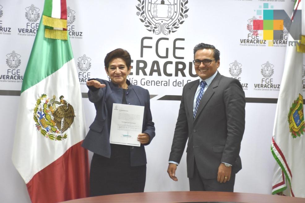 Nombra Fiscal General a Carmen Vives Noceda como Fiscal Regional de la zona centro Veracruz