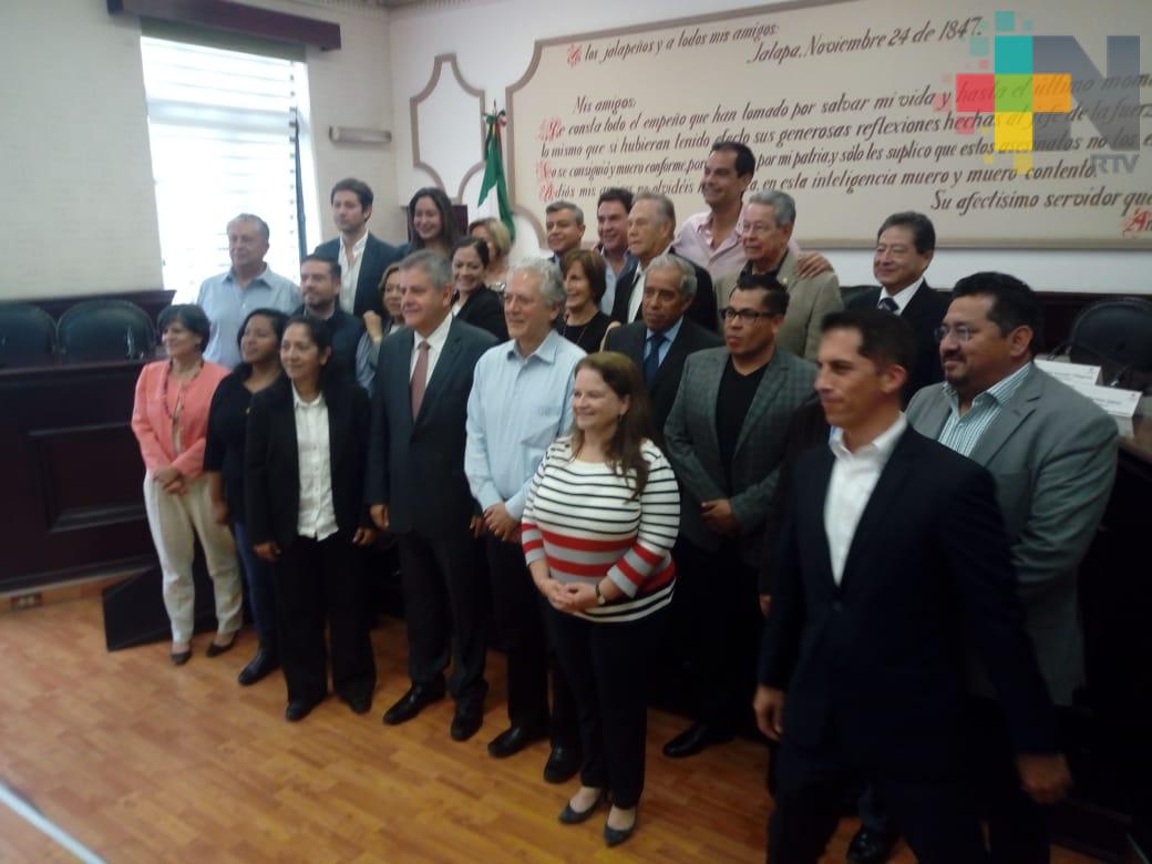 Ayuntamiento de Xalapa y el Colegio de Notarios de Veracruz acuerdan reducir costos del testamento