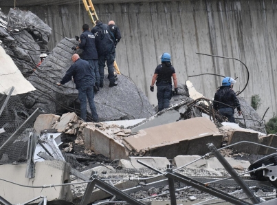 Aumenta a 22 cifra de muertos por derrumbe de puente en Italia