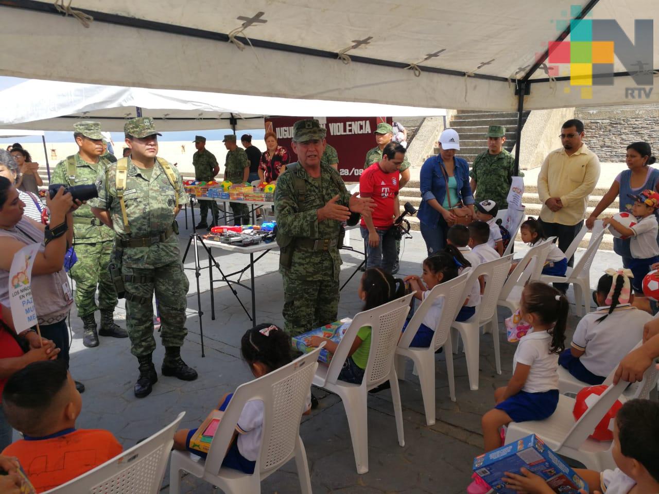 Sedena intercambió más de mil 500 juguetes bélicos en el sur de Veracruz