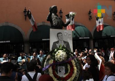 Recuerdan a Juan Gabriel en Garibaldi a dos años de su fallecimiento