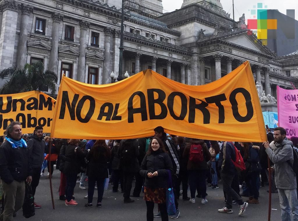 Rechaza Senado legalización de aborto en Argentina