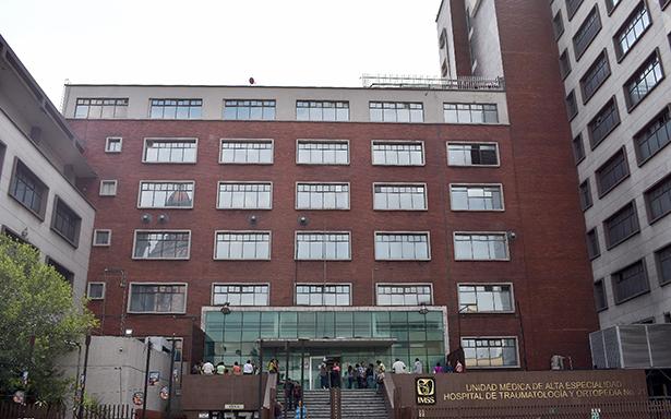 En Monterrey, médicos del IMSS reimplantan brazo a niño