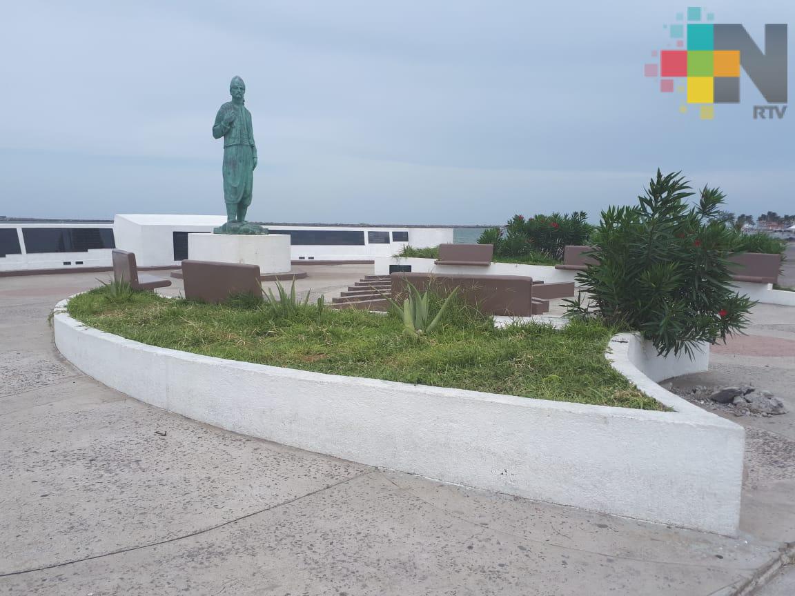 Rehabilitará Apiver plazas del Migrante y Marina Mercante