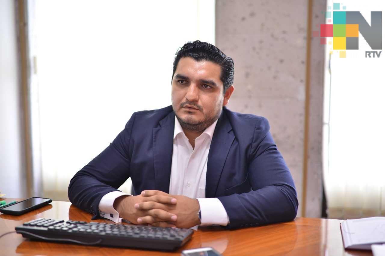 Inicia funciones René Buenrostro como Contralor Interno del Poder Legislativo