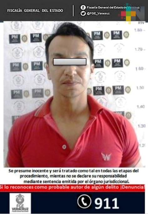Vinculado a proceso por acoso sexual y abuso sexual a menores,  en Coatepec