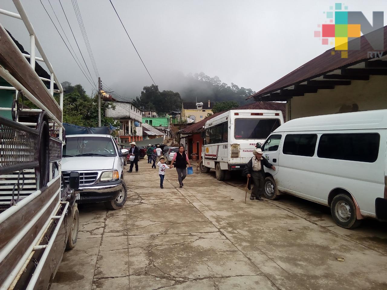 Automovilistas piden módulo de licencias de conducir en Huayacocotla
