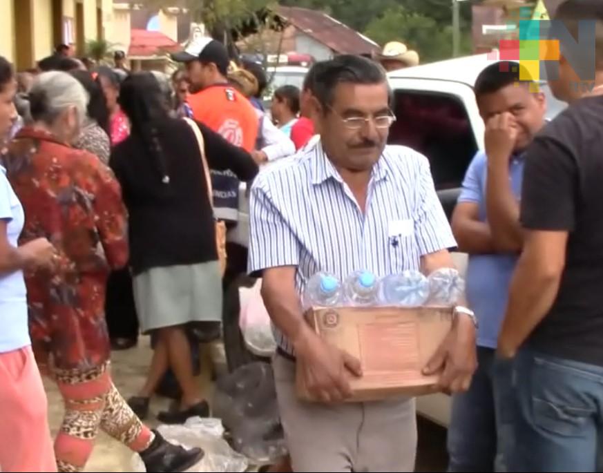Entregan apoyos por declaratoria de emergencia en el municipio de Zacualpan