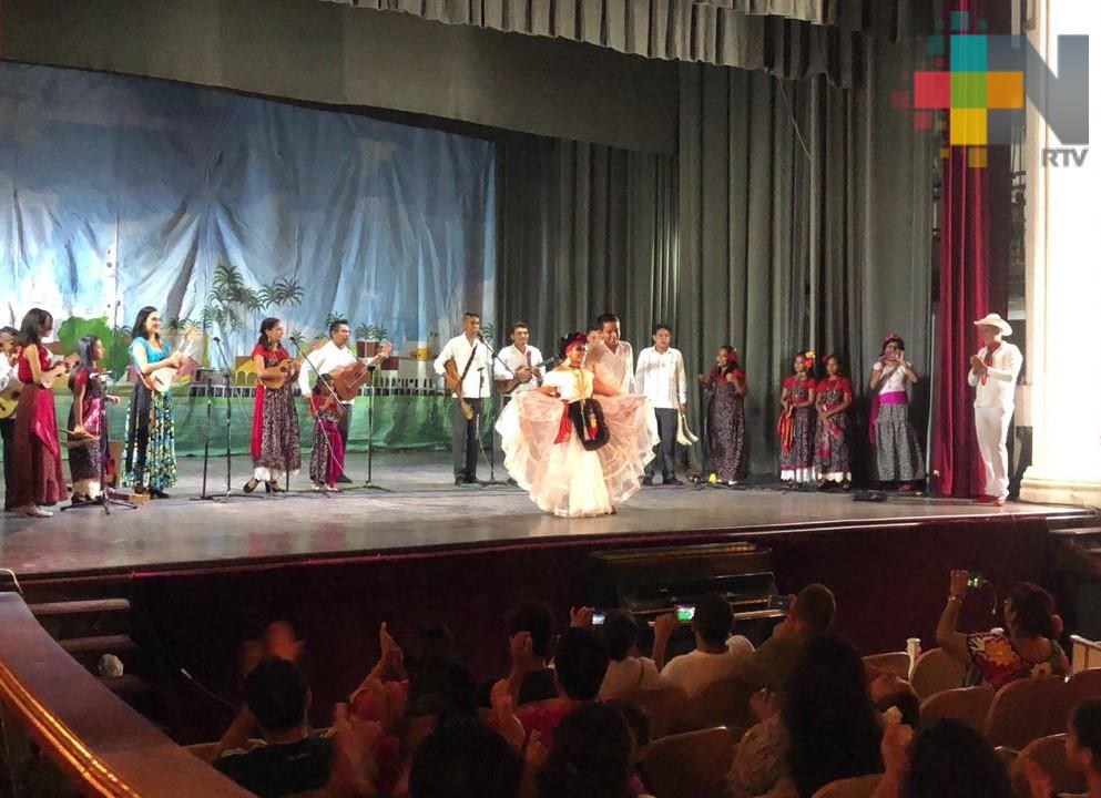 Tierra Blanca participa en encuentro cultural en el municipio de Tlacotalpan