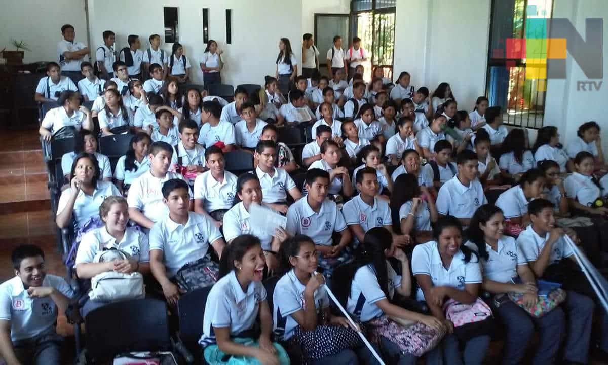 Alumnos de escuelas públicas contarán con servicio del Seguro del Estudiante en el ciclo escolar 2018-2019