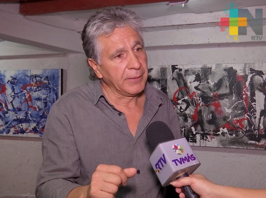 Solo por una noche Galería Curiel abrió sus puertas