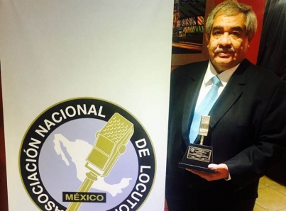 Notimex recibe el Micrófono de Oro por su 50 aniversario