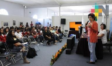 Silvia Molina presentó su reciente novela juvenil en la FUL de Hidalgo