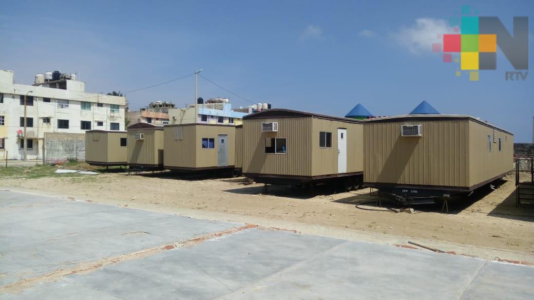 Niños de escuela de Coatzacoalcos afectada por sismos regresarán a clases en aulas móviles