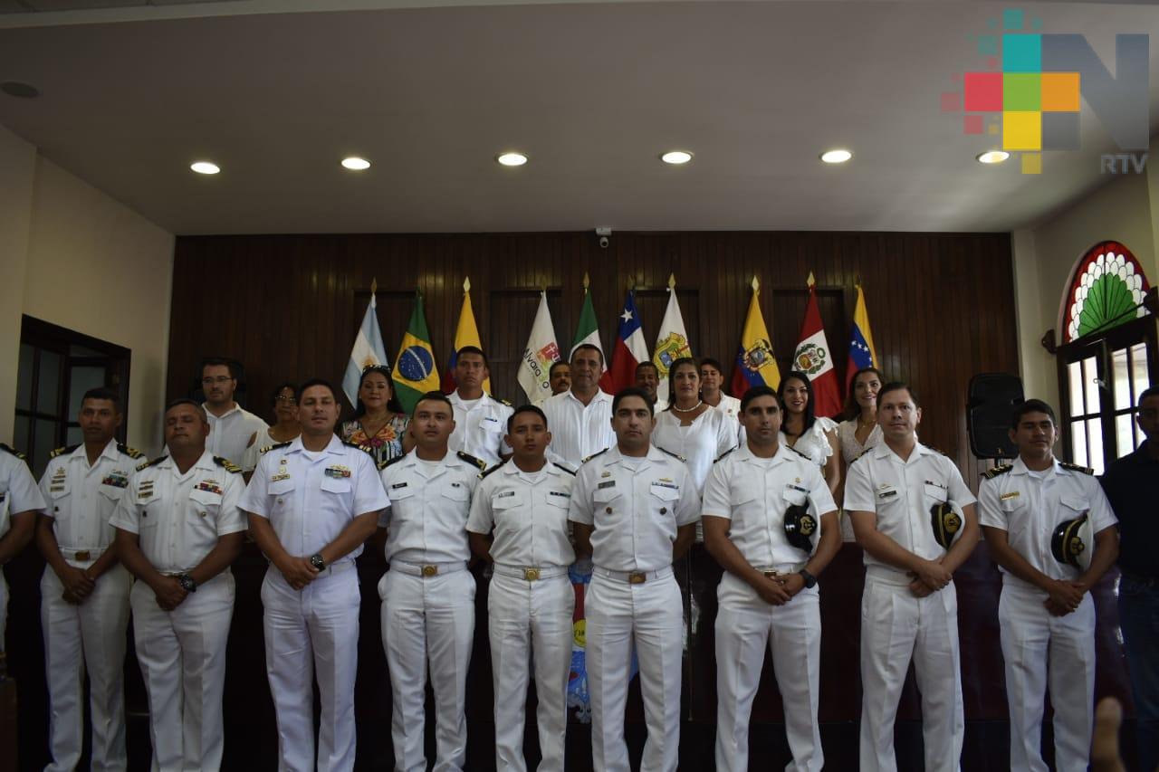 Dan la bienvenida en Alvarado a tripulantes de Veleros