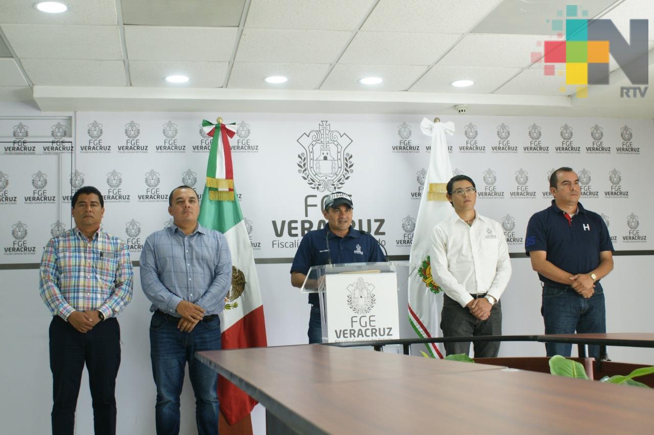 Localiza FGE Veracruz restos de 166 personas inhumadas en fosas clandestinas de al menos dos años de antigüedad: Jorge Winckler