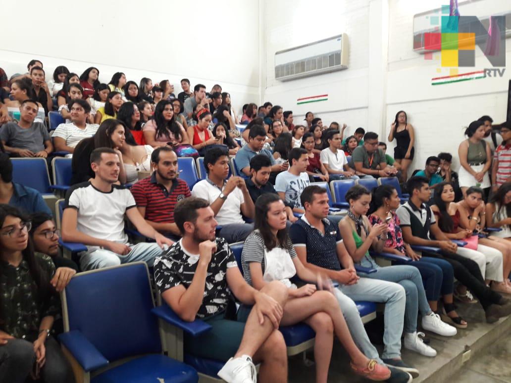 Crece presencia de estudiantes extranjeros en aulas de la UV