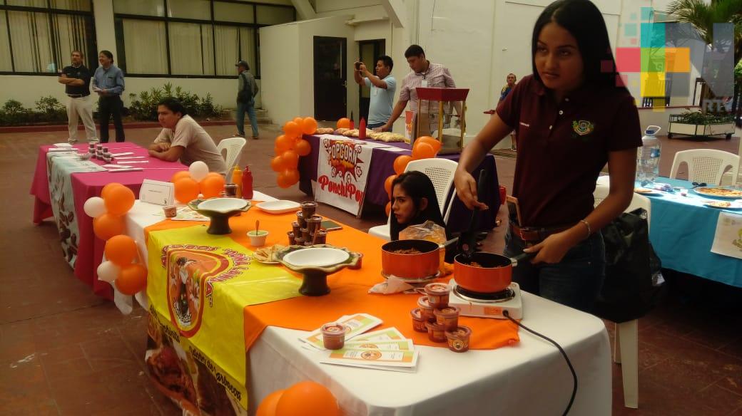 Realizan Expo de Emprendedores con estudiantes del Itesco