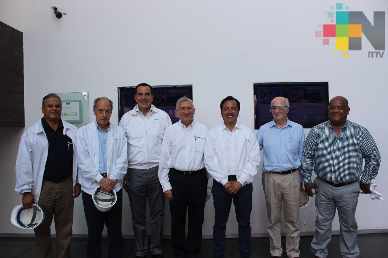 Cuitláhuac García recorrió la planta de Tenaris Tamsa