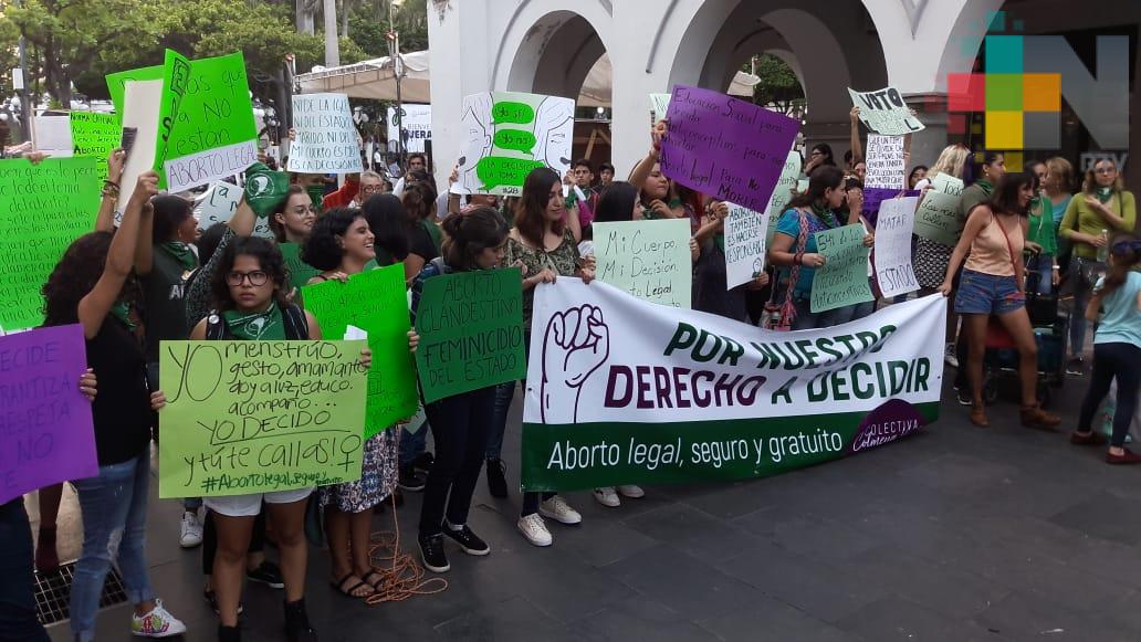 Piden aborto legal y gratuito en Veracruz