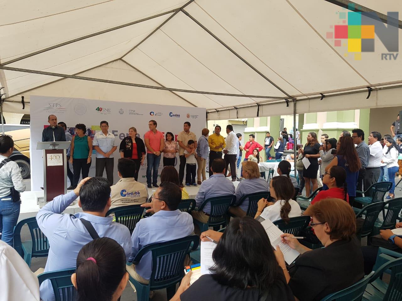 Participan 60 empresas en la Primera Feria de Empleo en Córdoba