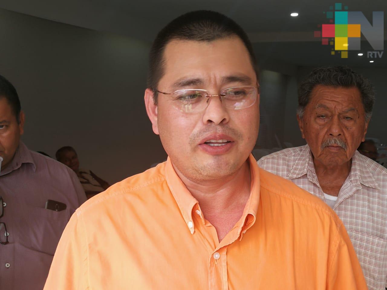 Invasión de taxis colectivos afecta a transportistas de servicio intermunicipal en Coatzacoalcos