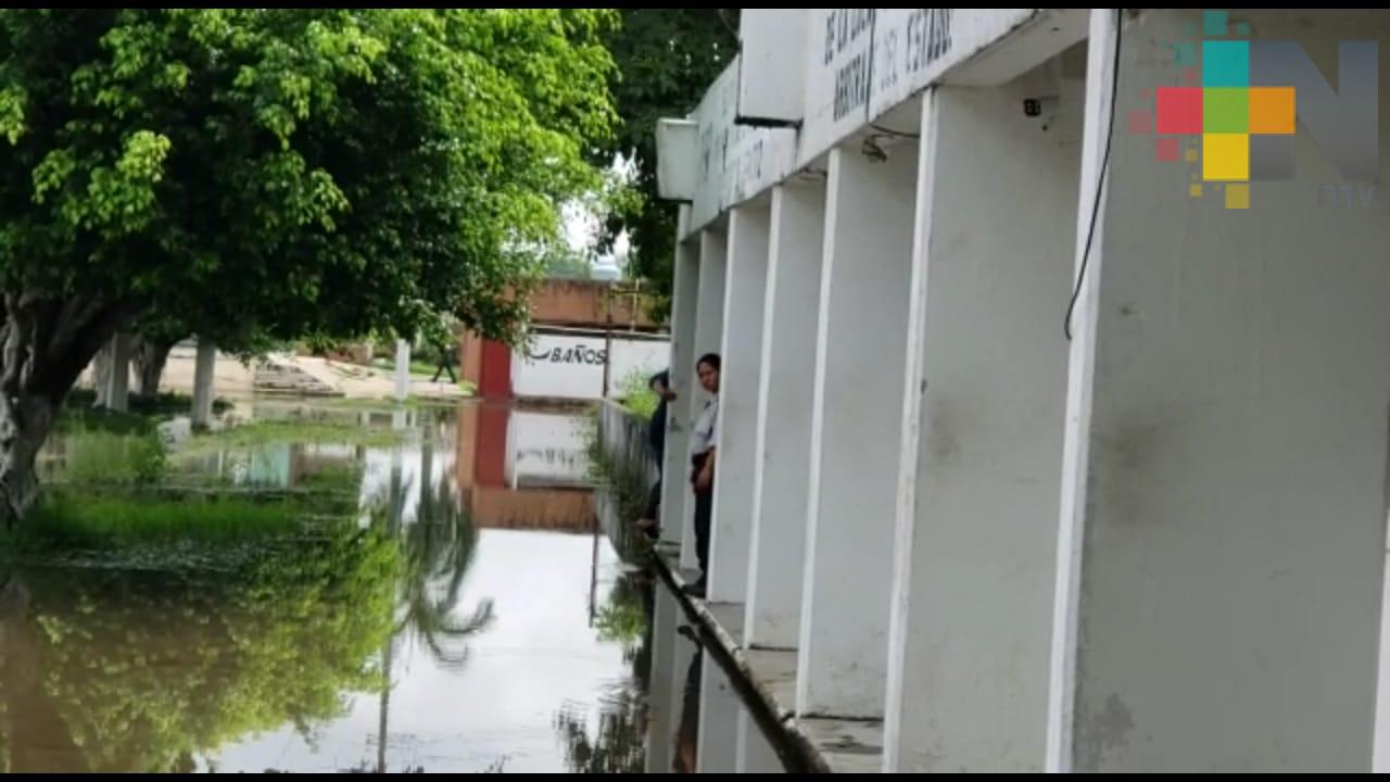 Inundaciones en oficinas de la Junta Especial 14  de Conciliación y Arbitraje, en Minatitlán pueden afectar estado de expedientes