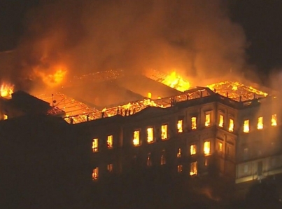 Falta de presión de agua demoró extinción de incendio en Brasil