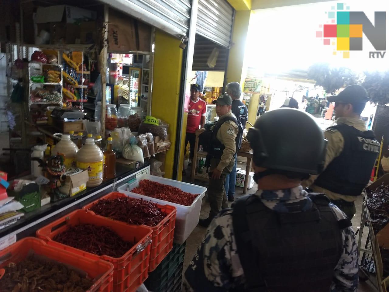 Realizan operativo para detectar pirotecnia en mercado Malibrán de Veracruz